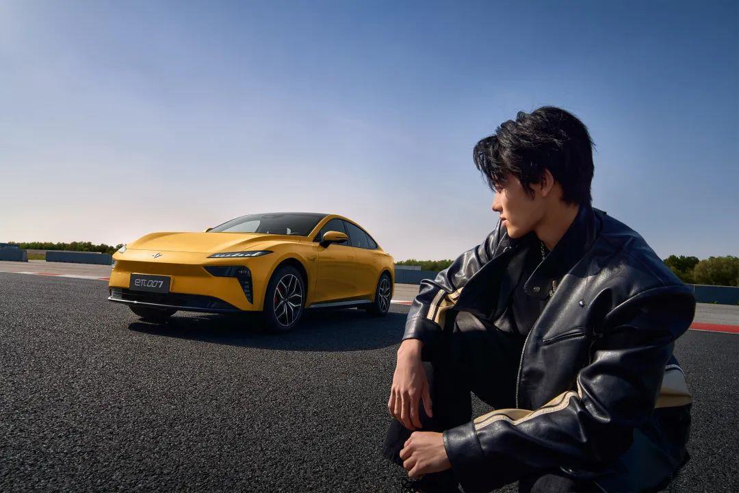 没有PPT这家车企用AI生成一场发布会(图10)