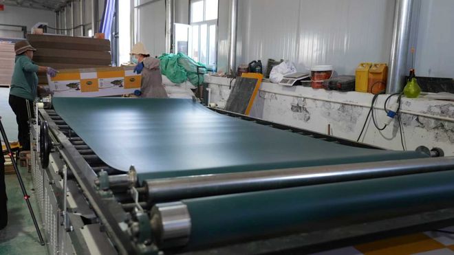 【新疆】和布克赛尔县:产业振兴有“盒”力从填补空白到年产值过百万(图2)