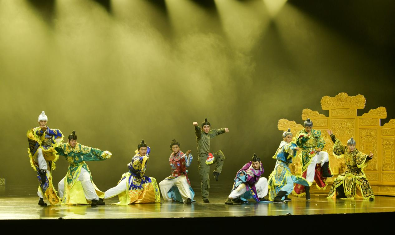 “卧龙计划2025南阳躬耕艺术节”圆满举办汇聚青年戏剧力量开启原创孵化篇章(图5)