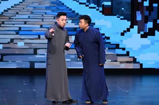 相声剧《越来越幸福》京城首演AI解锁“幸福新姿势”(图3)
