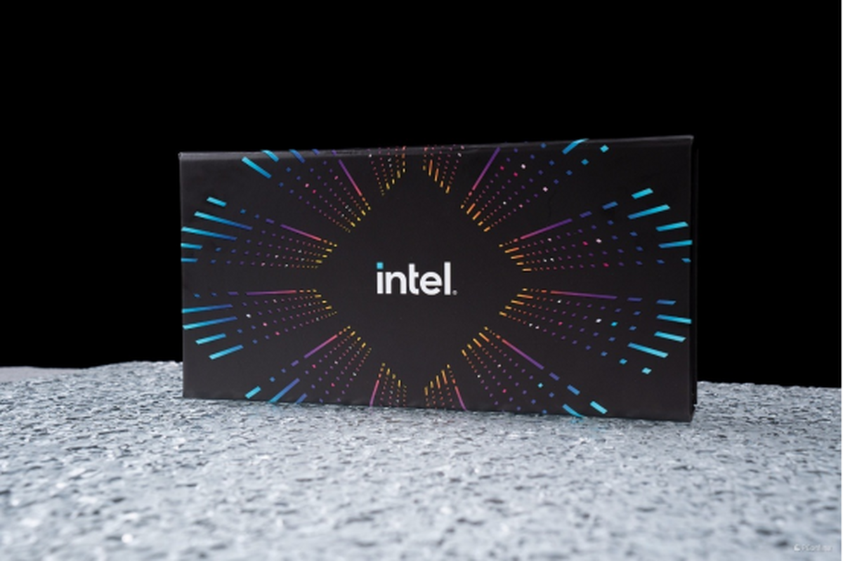 九游娱乐:英特尔酷睿Ultra200SPlus系列处理器首发评测:加核提速全是硬货!(图6)