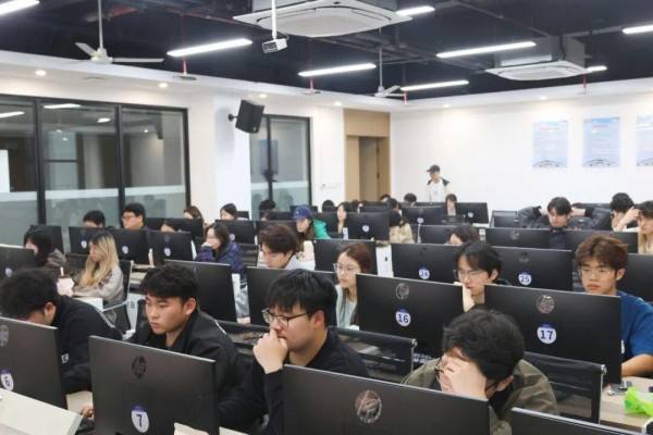 拥抱AI浪潮——专访“AI与短漫剧产业学院院长、南昌工学院副校长徐九南”(图9)